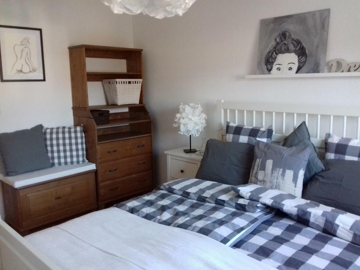 Ferienwohnung Wiesmuehlstrasse Henndorf am Wallersee Luaran gambar