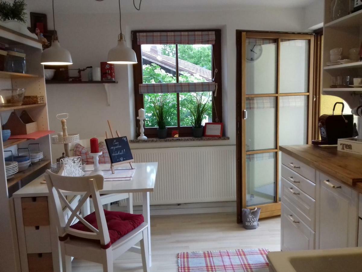 Ferienwohnung Wiesmuehlstrasse Henndorf am Wallersee Luaran gambar
